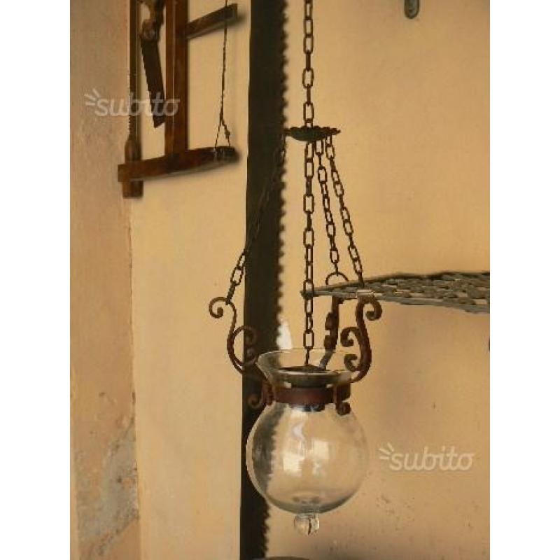 Lampada ferro battuto e vetro antiquariato