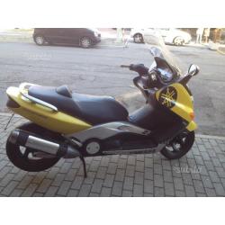 Yamaha TMax