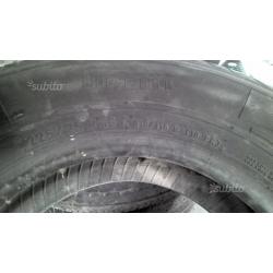 Gomme 225 75 16 Pirelli