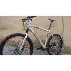 Mtb cannondale front