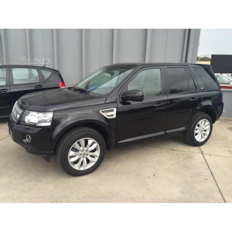 LAND ROVER FREELANDER HSE sd4 190cv