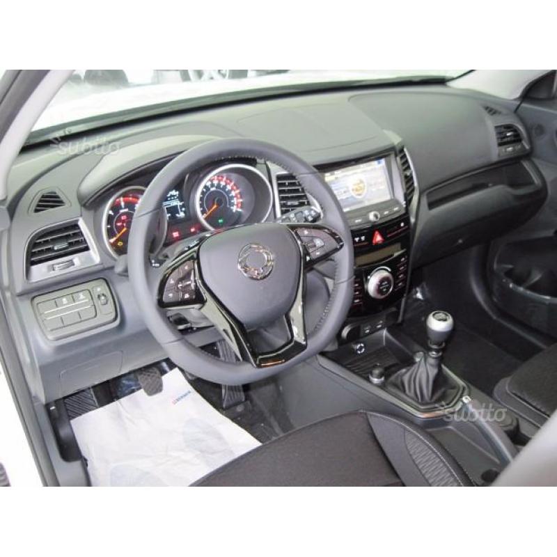 NUOVA SsangYong XLV 1.6