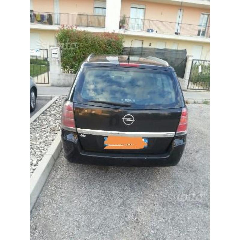 OPEL Zafira 2ª serie - 2007