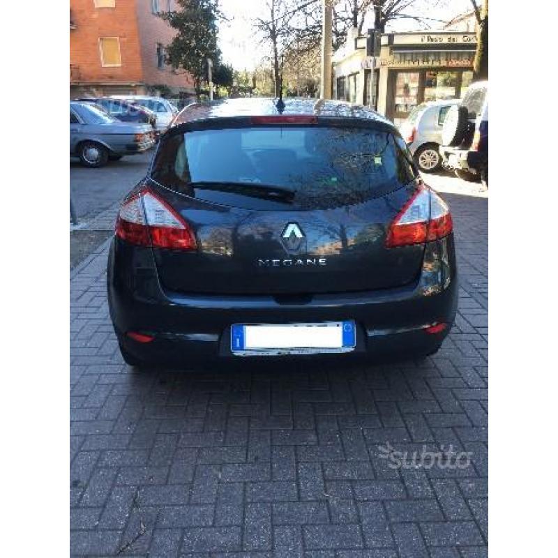 Renault Mégane 1.6 a Gpl - 2011