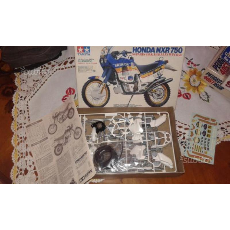 Modellino Honda nxr 750