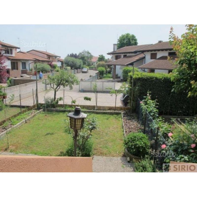 Villa a Schiera a Codroipo, 4 locali