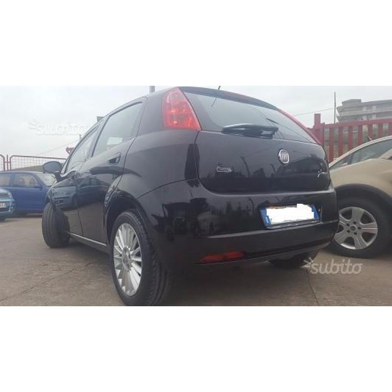 FIAT Grande Punto - 2010