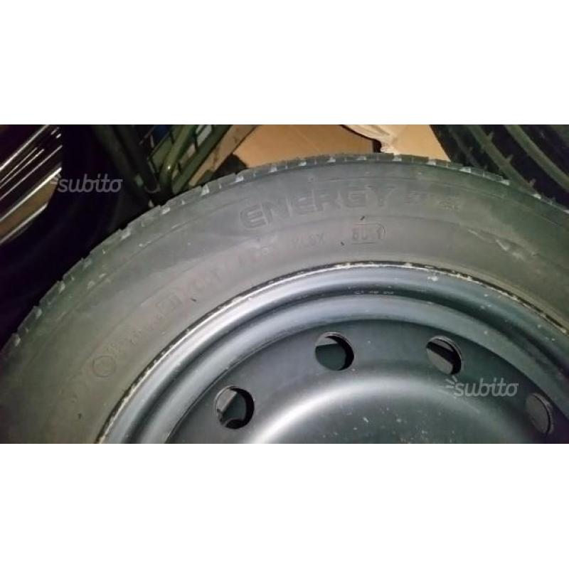 4 gomme con cerchi 165 65 14 michelin