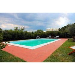 Villa con piscina 40 km da siena