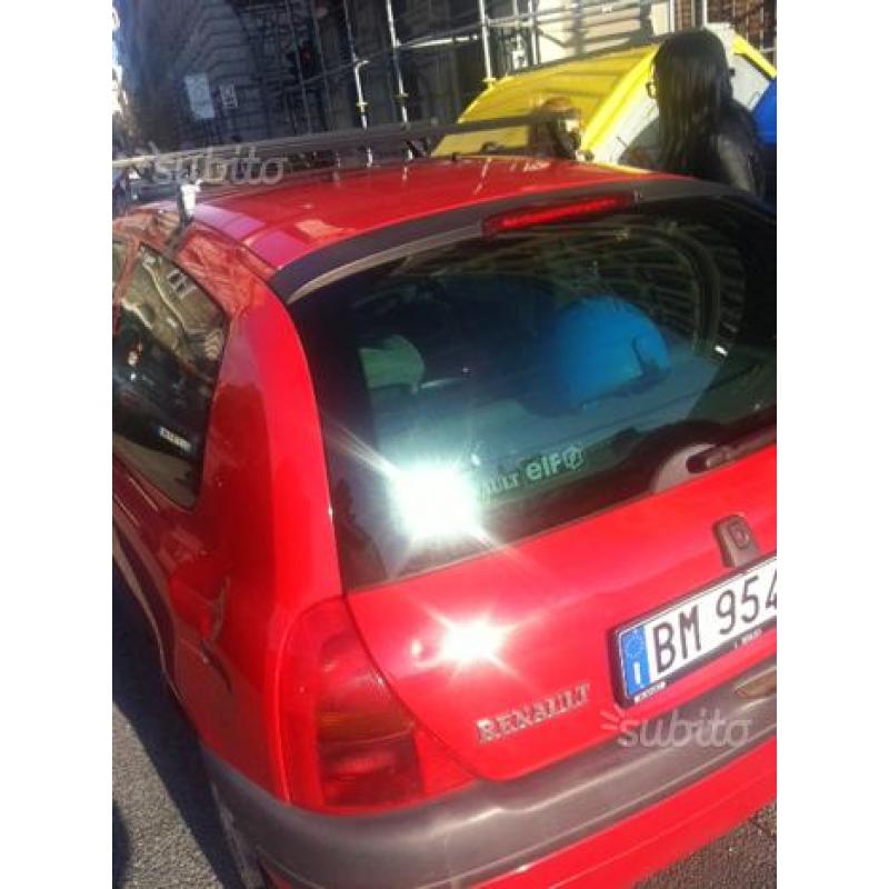 Renault clio 2001