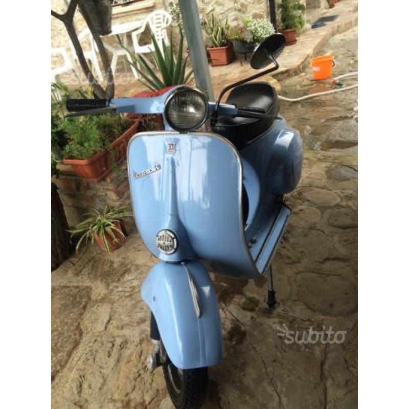 Vespa 50 del 1968