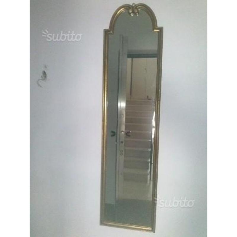 Specchiera con cornice in foglia oro