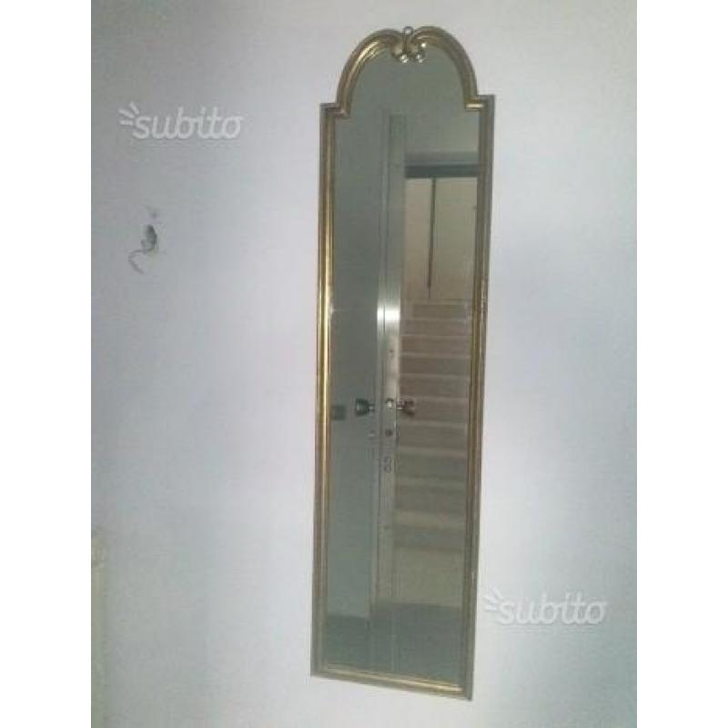 Specchiera con cornice in foglia oro