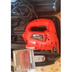 Sega elettrica BLACK DECKER