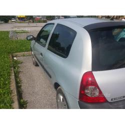 RENAULT Clio 2ª serie - 2003