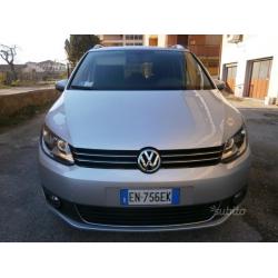 VOLKSWAGEN Touran 2.0 TDI 140cv DSG Highline 7p