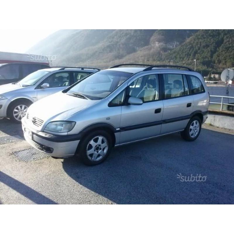 OPEL Zafira 2.2 CDTI