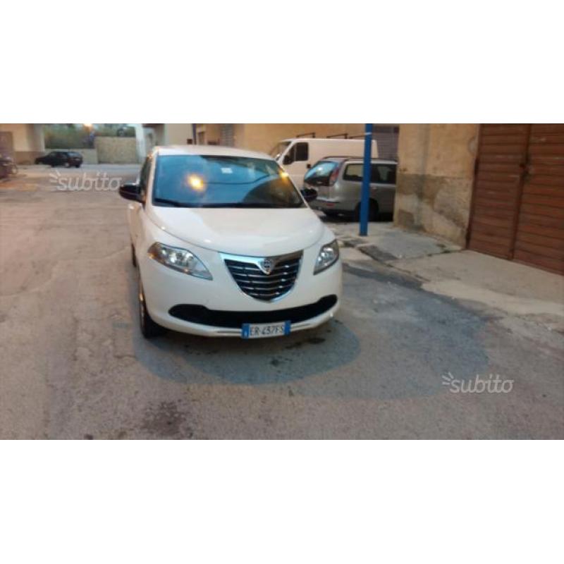 Lancia Ypsilon 3 Serie 1.2 69 CV 5p. Elef