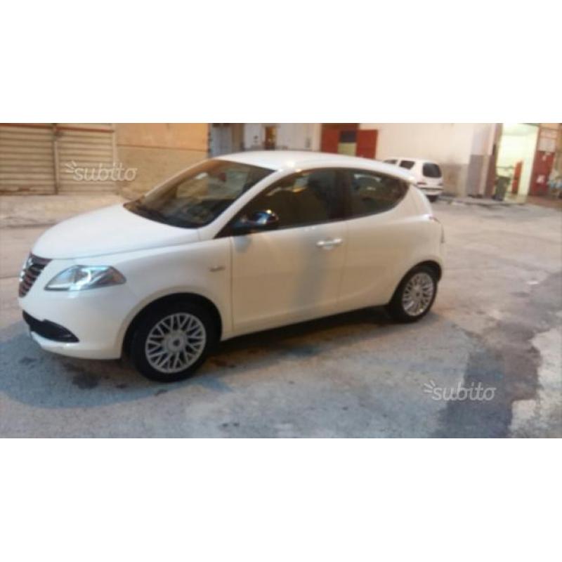 Lancia Ypsilon 3 Serie 1.2 69 CV 5p. Elef