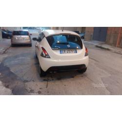 Lancia Ypsilon 3 Serie 1.2 69 CV 5p. Elef