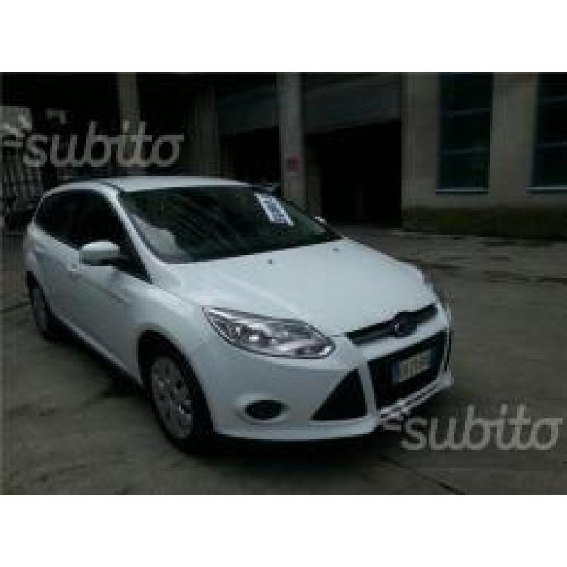 FORD Focus 1.6 TDCi 115 CV SW Business comenuova