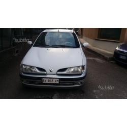 Renault Megane 1.9 diesel 450 euro