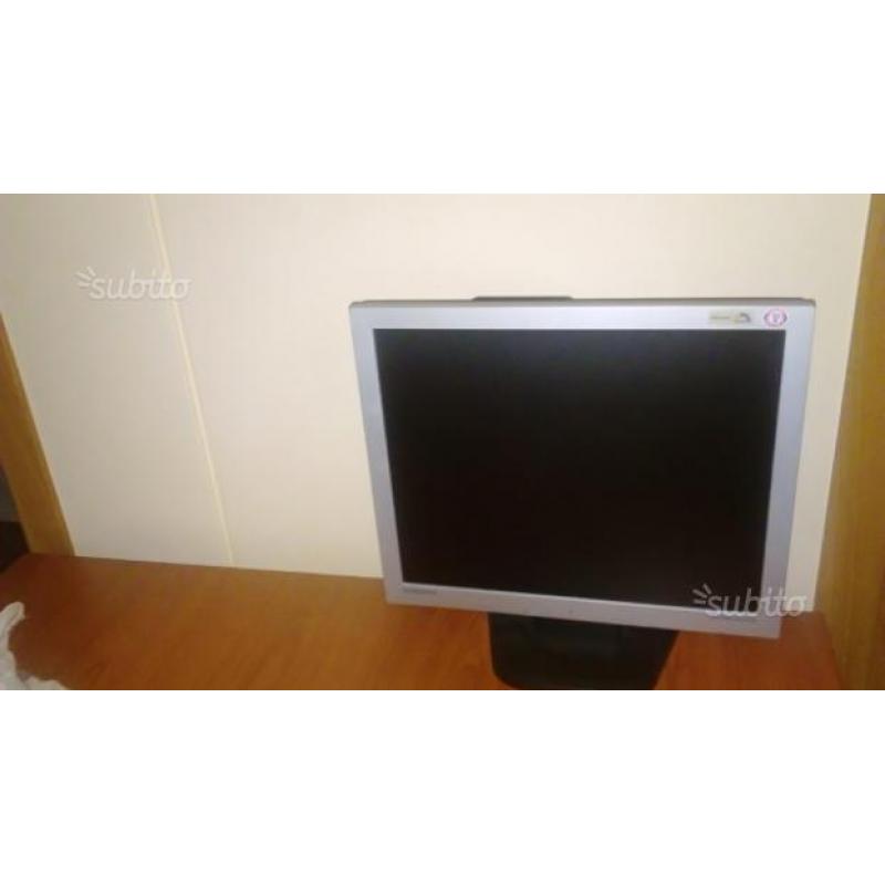 Monitor LCD 17 pollici samsung