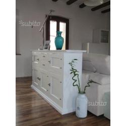 Credenza soggiorno in legno laccato bianco