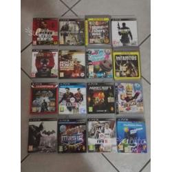 Ps3 - 2 pad + 16 giochi + ps move + hdmi + 2 acc