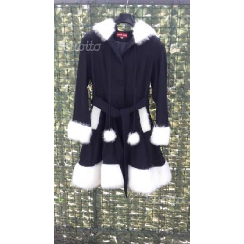 Cappotto nero Body Line con orecchie da gatto