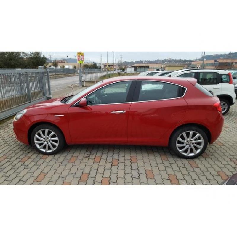 Alfa Romeo Giulietta 1.6 JTDm-2 105 CV Distincti