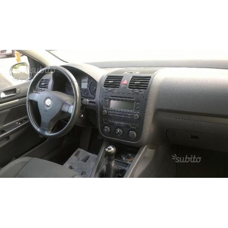 VOLKSWAGEN Golf 5ª 1.9 tdi 105cv 3p - 2004