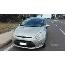 FORD Fiesta 4ª serie - 2010