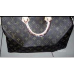 Louis Vuitton speedy