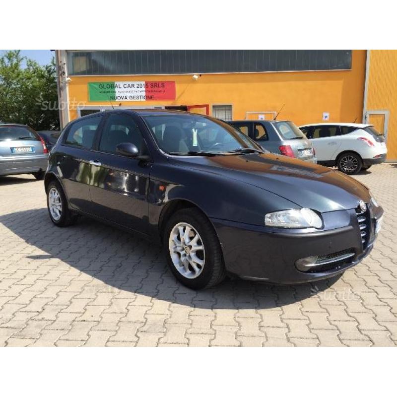 ALFA ROMEO 147 1.9 JTD 16V Distinctive