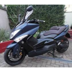 Yamaha T Max - 2011