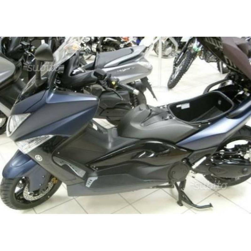 Yamaha T Max - 2011