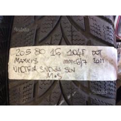 Gomme 205 80 16 maxxis usate invernali