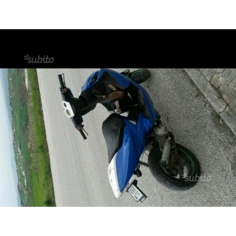 Yamaha Aerox 50 - 2012