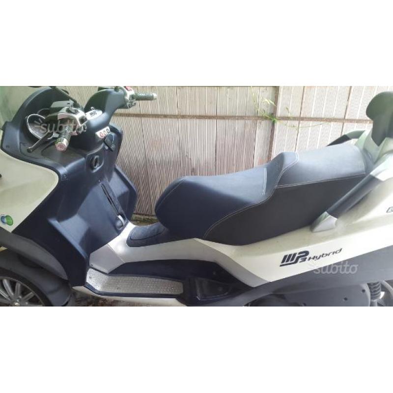 Piaggio mp3 hybrid 300ie