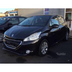 Peugeot 208 1.6 HDI 92CV