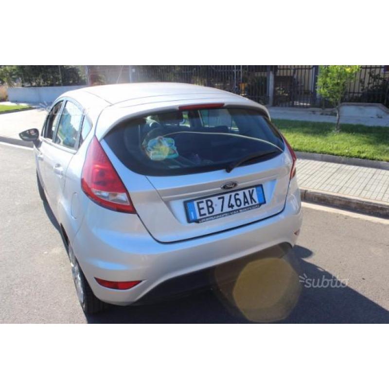 FORD Fiesta 5ª serie - 2010