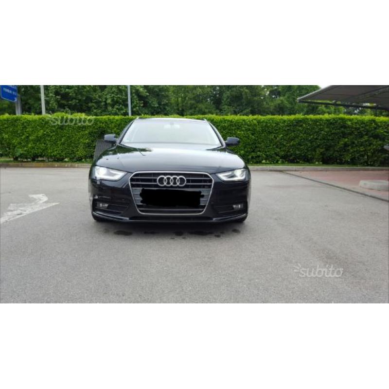 Audì A4 2.0TDI 143CV Navi-Xeno full