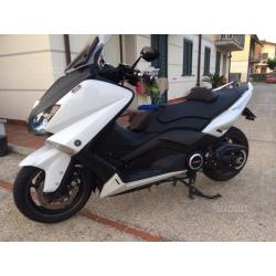 Yamaha T Max 530