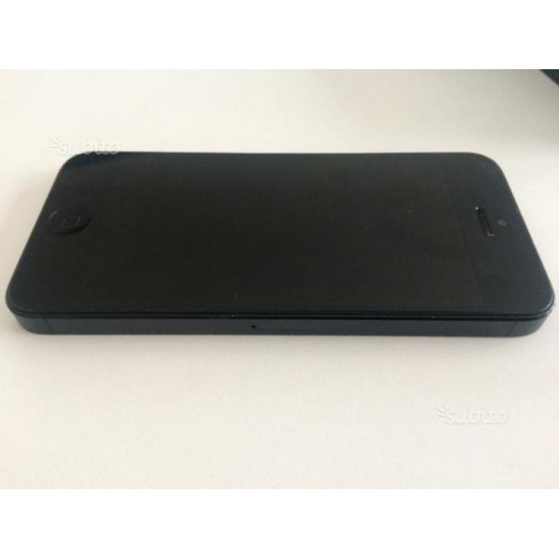 Apple iPhone 5 32GB nero usato