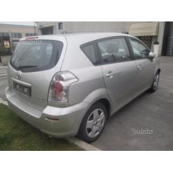 Toyota corolla verso 1.8 b aut 95kw (2005) ricambi