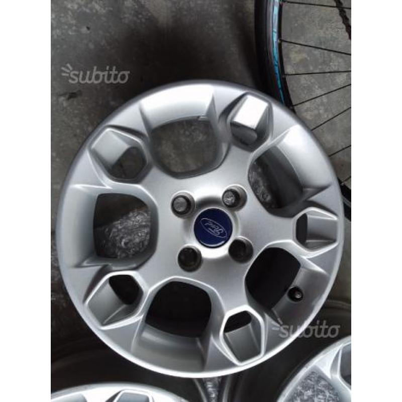 Cerchi in lega Ford fiesta 15"