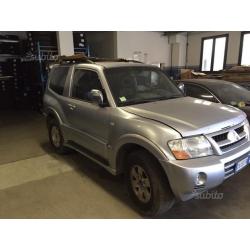 MITSUBISHI Pajero 3.2 16V DI-D 5p. GLX