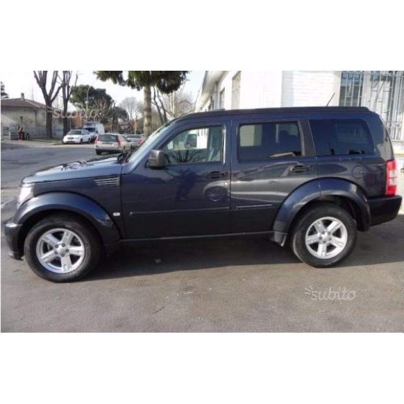 Dodge Nitro 2.8 CRD SXT 4WD - 2010