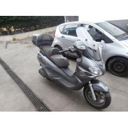 Piaggio x9 200